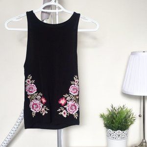 2/$20 American Eagle Floral Embroidered Tank